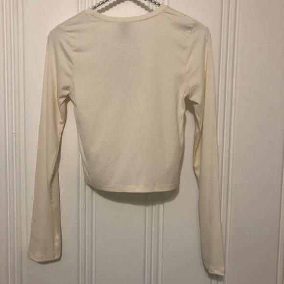 Wild Fable Long Sleeve Pug Crop Top Ivory 
 XS - Picture 7 of 15